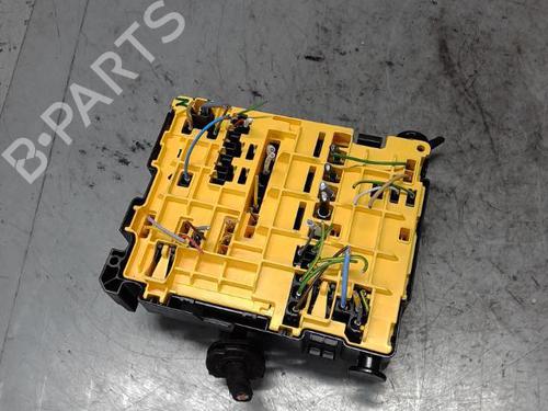 Used Fuse box PEUGEOT 208 I (CA_, CC_) 1.2 VTI 82 (82 hp) 21305074