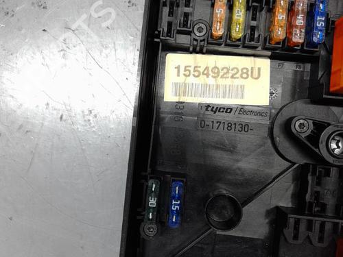 Sikringsdose VW TOURAN (1T1, 1T2) 2.0 TDI (136 hp) 21370827