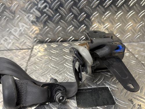 Used Front right seatbelt Front right seatbelt DAEWOO WINSTORM 2.0 D 4x4 (150 hp) 21890189 21890189