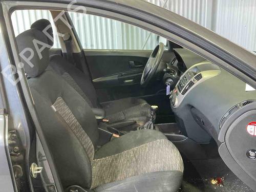 Front left seatbelt KIA CEE'D Hatchback (ED) 1.6 CRDi 90 | BP36652558I26 - Image 10