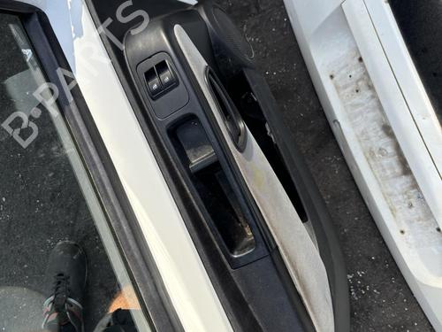Left front door FIAT QUBO (225_) 1.4 (225AXA1A) | BP21307163C2 