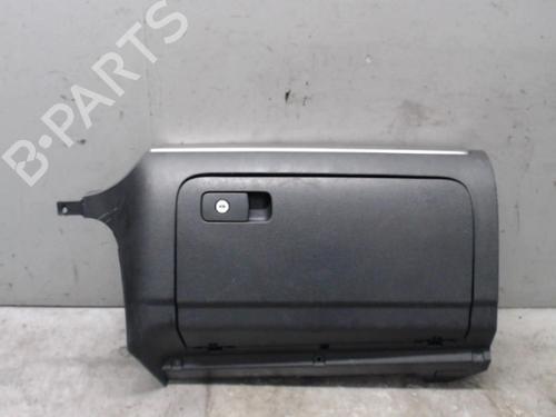 Used Glove box VW GOLF VI (5K1) 1.4 (80 hp) 21366475