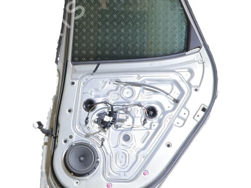 right-rear-door-kia-venga-yn-2010-2011-2012-2013-2014-2015-2016-2017-2018-2019-38563240 main image