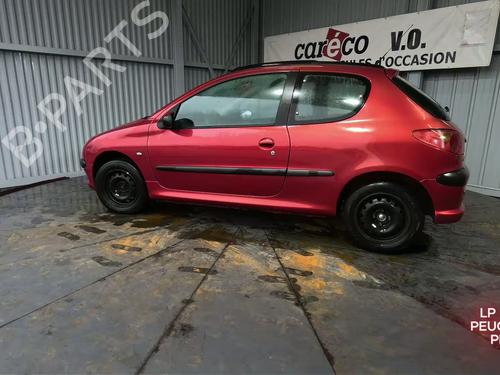 Fuse box PEUGEOT 206 Hatchback (2A/C) 1.4 i | BP30922960E1