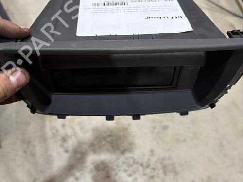 display-renault-trafic-ii-bus-jl-2001-37511162 main image