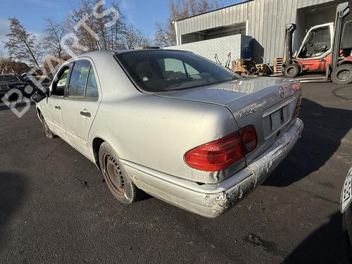 Left tailgate light MERCEDES-BENZ E-CLASS (W210) E 220 D (210.004) | BP28041661C79  - Image 16