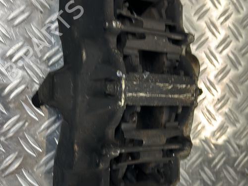 Used Left front brake caliper MERCEDES-BENZ CLS (C219) CLS 55 AMG (219.376) (476 hp) 22594671