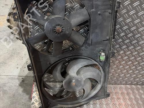 Used Radiator fan Radiator fan 39213199 39213199