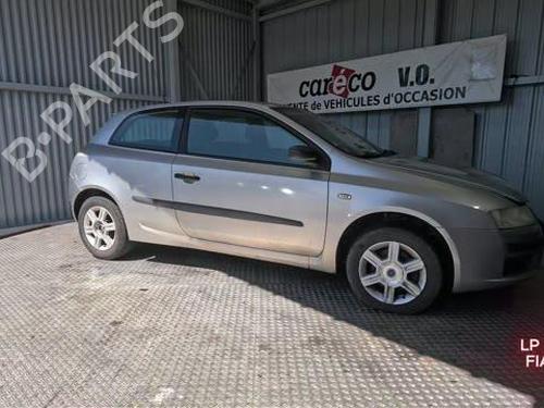 Brukte deler til FIAT STILO (192_)  1.9 JTD (192_XE1A)  4952741