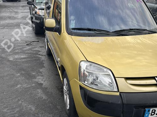 Left headlight PEUGEOT PARTNER MPV (5_, G_) 2.0 HDI | BP30852248C28 - Image 10
