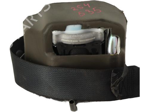 rear-right-seatbelt-renault-kadjar-ha_-hl_-2015-34241599 main image