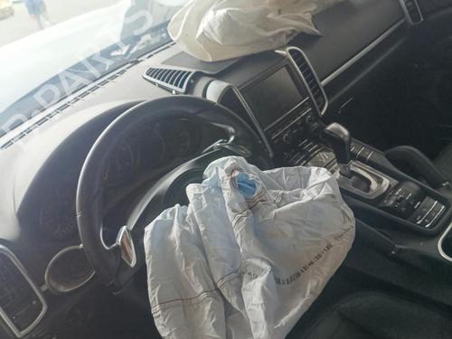 Front left lock PORSCHE CAYENNE (92A) 3.0 Diesel | BP32316228C98 - Image 10
