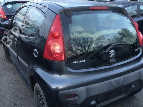 Left taillight PEUGEOT 107 (PM_, PN_) 1.0 | BP22347849C34 