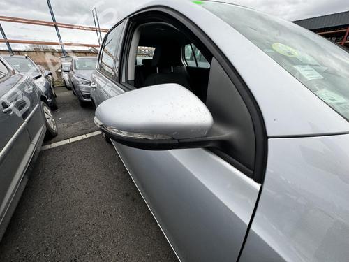 Right front door VW GOLF VI (5K1) 1.6 TDI | BP25000601C3 