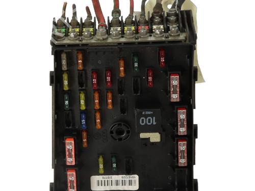 Fuse box VW PASSAT B6 Variant (3C5) 2.0 TDI | BP33310451E1  - Image 5
