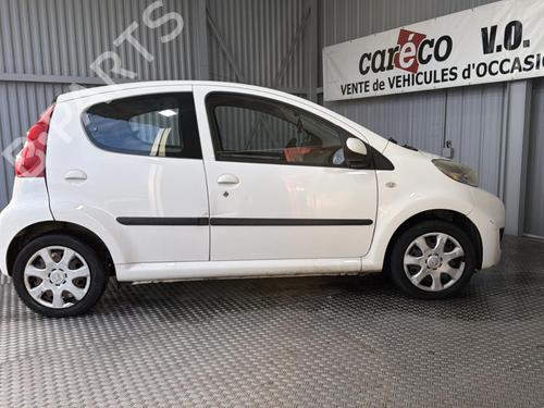 Used Parts PEUGEOT 107 (PM_, PN_)  1.0  4553912
