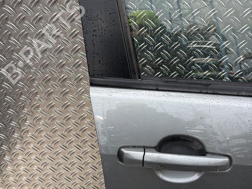 Used Right front door SUZUKI SPLASH (EX) 1.3 CDTI (A5B413D) (75 hp) 32141034