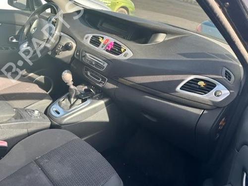 Left tailgate light RENAULT SCÉNIC III (JZ0/1_) 1.5 dCi | BP21309124C79