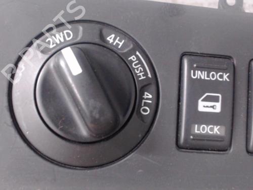 Switch NISSAN NAVARA NP300 (D40) 2.5 dCi 4WD | BP21308454I30 