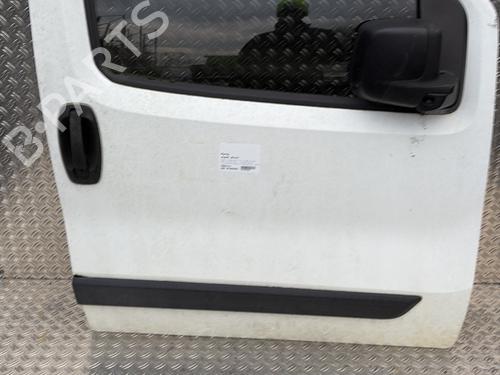 Used Right front door PEUGEOT BIPPER (AA_) 1.4 HDi (68 hp) 21896004