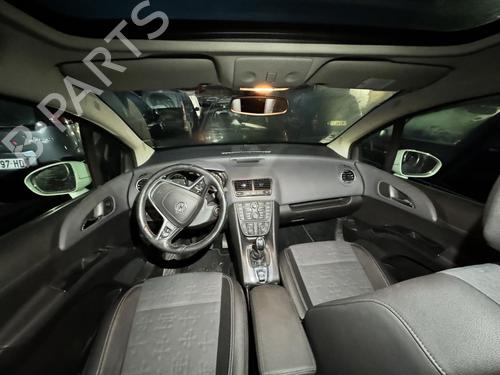 - Image 3