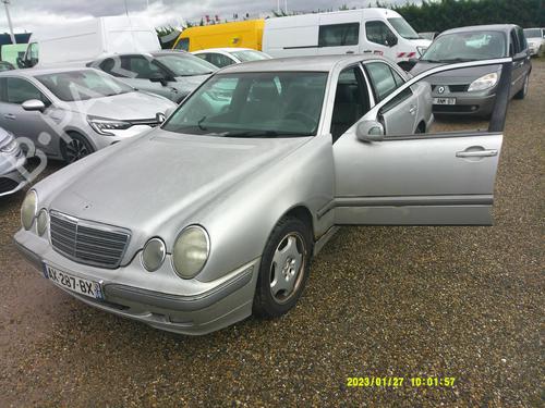 Right taillight MERCEDES-BENZ E-CLASS (W210) E 240 (210.061) | BP21667724C35 