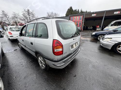 Right taillight OPEL ZAFIRA A MPV (T98) 2.0 DTI 16V (F75) | BP28546316C35