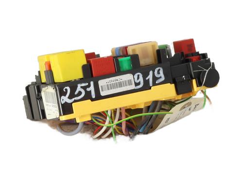 Fuse box PEUGEOT 208 I (CA_, CC_) 1.2 VTI 82 | BP31697352E1