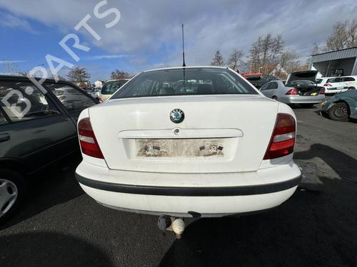Left headlight SKODA OCTAVIA I (1U2) 1.9 TDI | BP21315665C28 