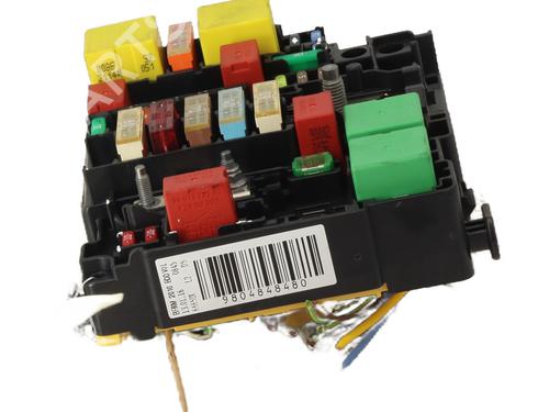 Used Fuse box Fuse box 36894209 36894209