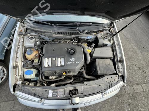 Left headlight VW GOLF IV (1J1) 1.8 | BP21302323C28 