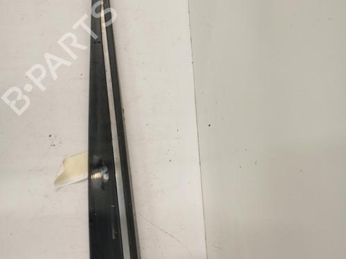 Dørliste RENAULT CLIO IV Grandtour (KH_) 1.5 dCi 90 (KHN3, KHN4) (90 hp) 32137967