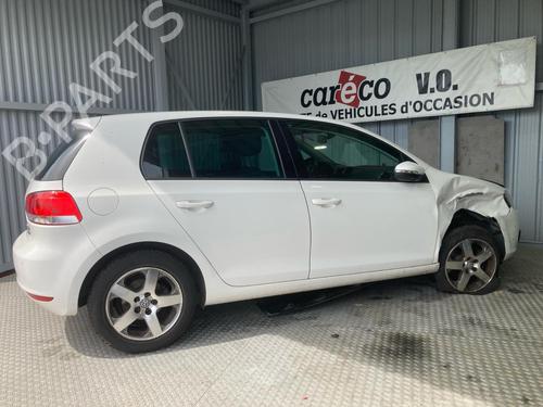 Fuse box VW GOLF VI (5K1) 2.0 TDI | BP38762798E1 - Image 2