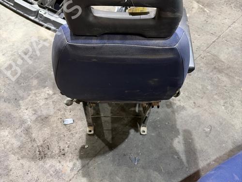 Left front seat PEUGEOT BOXER Van (244) 2.8 HDi | BP39172697C15 - Image 4