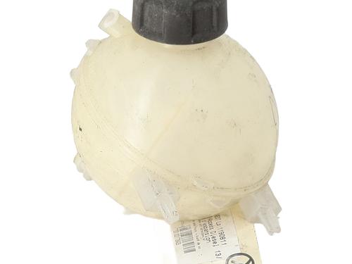 Used Expansion tank PEUGEOT 5008 (0U_, 0E_) 1.6 HDi (112 hp) 21300035
