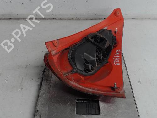 Farolim esquerdo Farolim esquerdo PEUGEOT 107 (PM_, PN_) 1.4 HDi (54 hp) 21319651 21319651