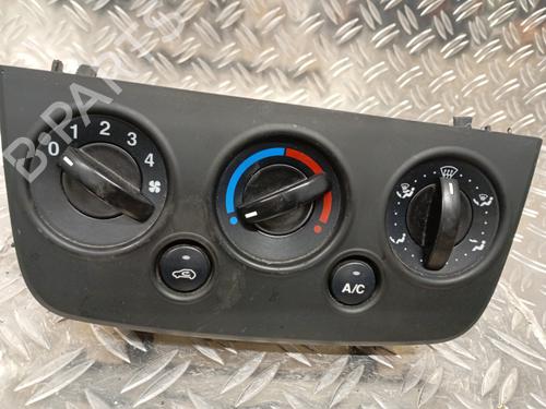 Climate control FORD FIESTA V (JH_, JD_) 1.4 TDCi | BP21896942I5 