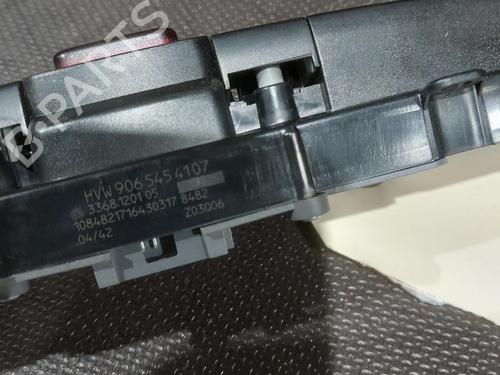 Warning switch VW CRAFTER 30-50 Van (2E_) 2.5 TDI | BP34499613I22 - Image 2