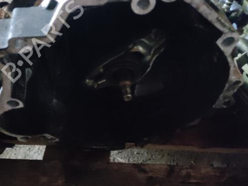 Used Gearbox Gearbox AUDI A4 B7 (8EC) 2.0 TDI 16V (140 hp) 21300533 21300533