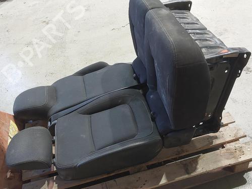 Right front seat RENAULT TRAFIC III Van (FG_) 1.6 dCi 125 (FGMH) | BP38055824C16 - Image 3