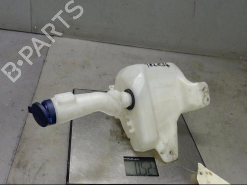 Used Windscreen washer tank ALFA ROMEO MITO (955_) 1.3 MultiJet (955AXP1A, 955AYC1A) (95 hp) 21300323
