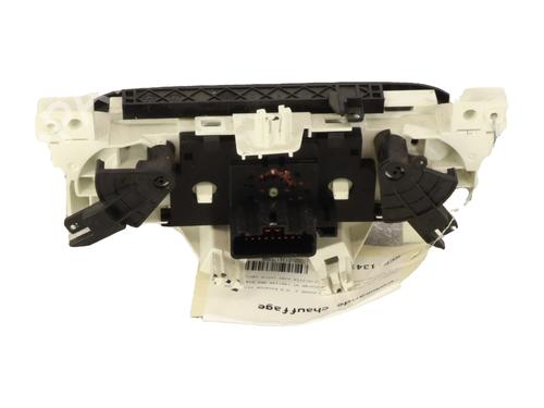Used Climate control Climate control RENAULT TWINGO III (BCM_, BCA_) 0.9 TCe 95 (92 hp) 39897439 39897439