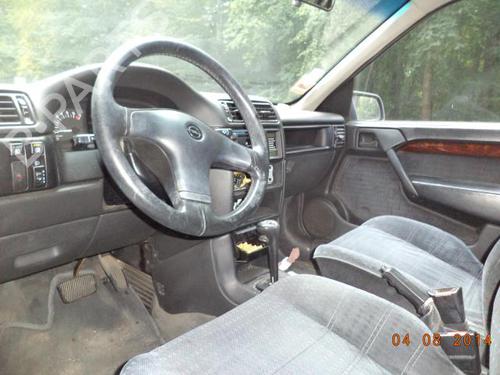 Used Parts OPEL VECTRA A (J89)  2.0 i (F19, M19)  2000930