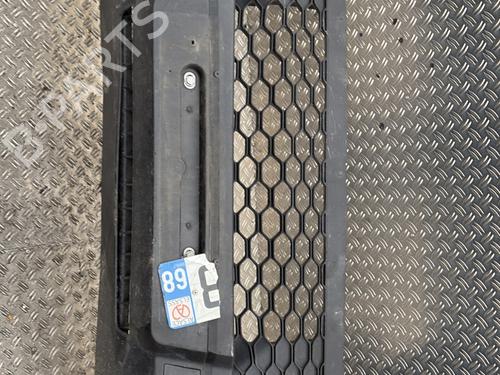 front-bumper-iveco-daily-vi-van-2014-23809296 main image