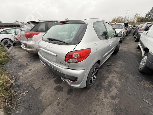 Right front fenders PEUGEOT 206+ (2L_, 2M_) 1.4 HDi eco 70 | BP30643357C42