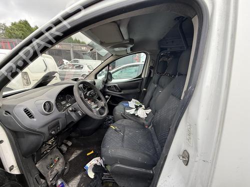 Right front window motor PEUGEOT PARTNER Box Body/MPV 1.6 HDi | BP26393618E20  - Image 11