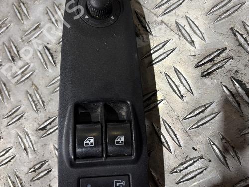 Used Left front window switch Left front window switch 38953905 38953905