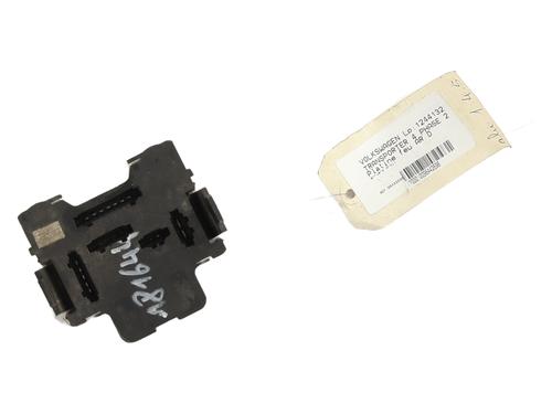 Lampenträger für VW TRANSPORTER T4 Bus (70B, 70C, 7DB, 7DK, 70J, 70K, 7DC, 7DJ) 1.9 TD (68 hp) 27746376