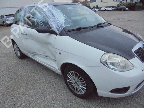 Right front window motor LANCIA YPSILON (843_) 1.2 (843.AXA1A) | BP24584510E20 