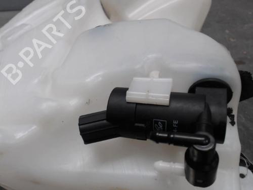 Windscreen washer tank VOLVO C30 (533) D5 | BP21306122C113 